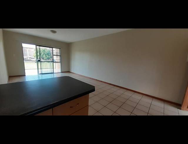 3 BEDROOM APARTMENT FOR SALE IN VALHALLA